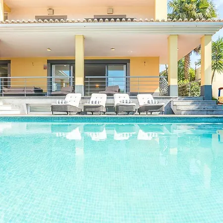 Crisante - Luxury 4 Bedroom In - Private Pool And Games فيلة