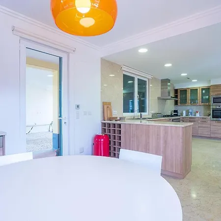 Crisante - Luxury 4 Bedroom In - Private Pool And Games * كاسكايس