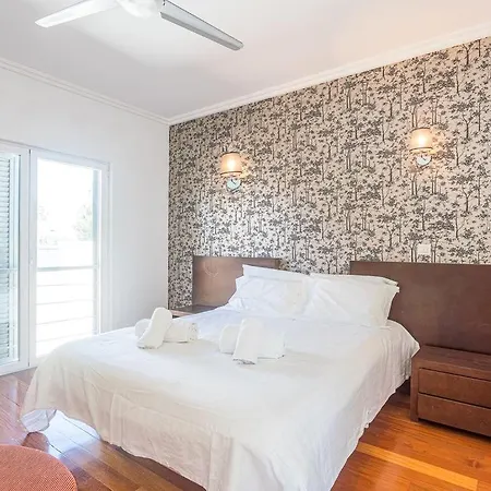 Crisante - Luxury 4 Bedroom In - Private Pool And Games *