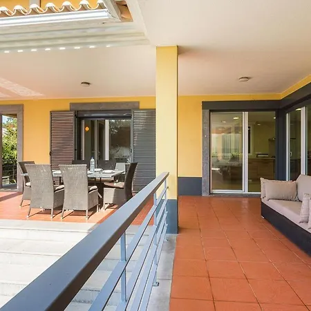 Crisante - Luxury 4 Bedroom In - Private Pool And Games فيلة كاسكايس